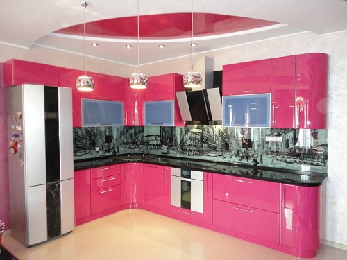 Розовый цвет кухни